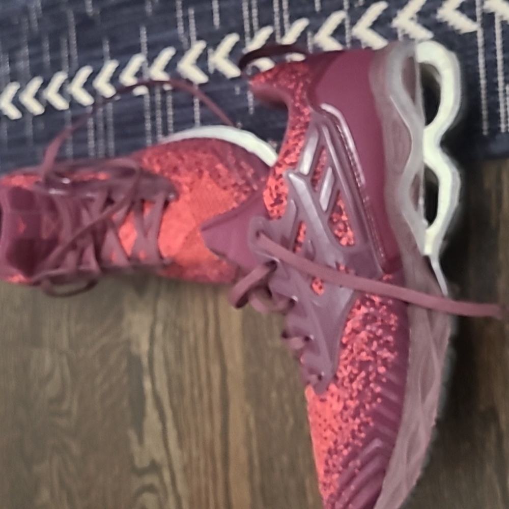 Mizuno wave creation running shoes sz9
